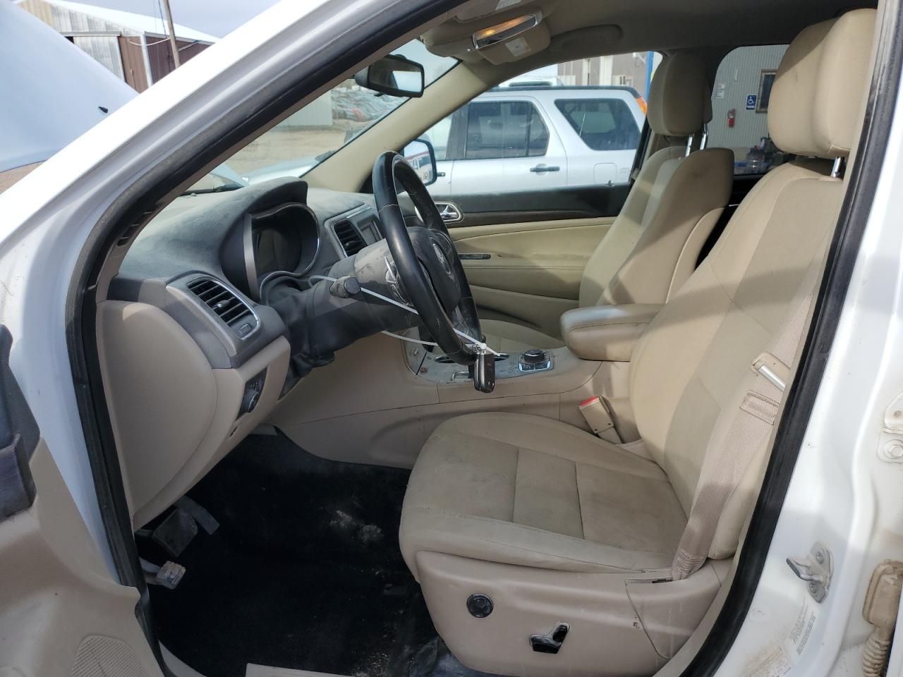 2015 Jeep Grand Cherokee - Image 7