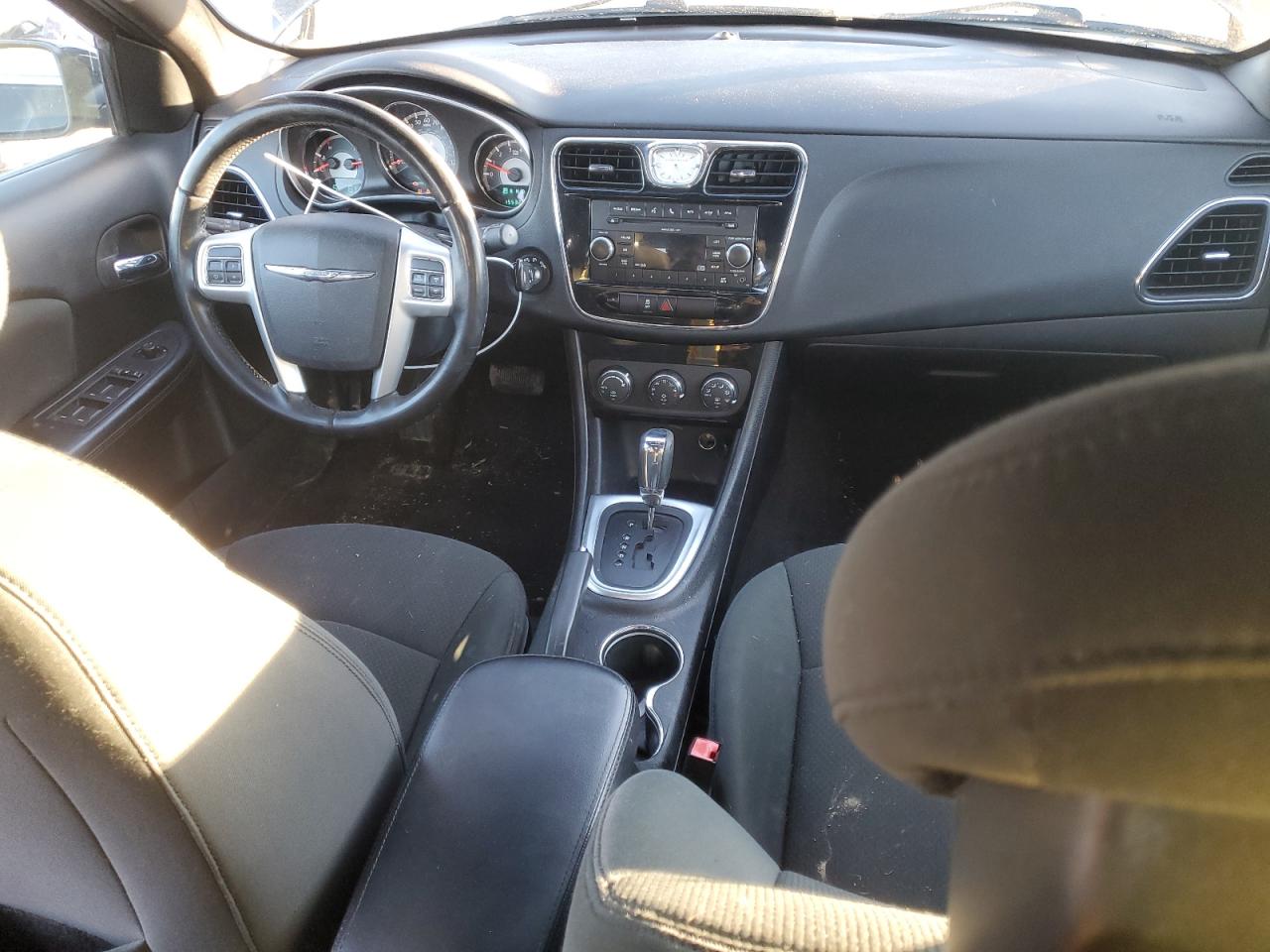 2011 Chrysler 200 - Image 8