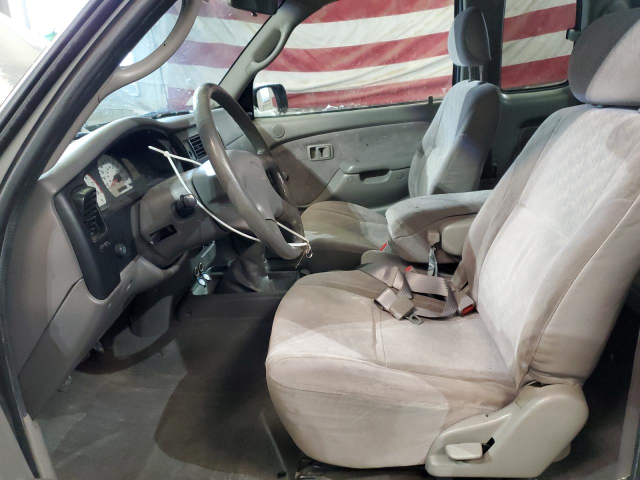 2004 Toyota Tacoma - Image 7