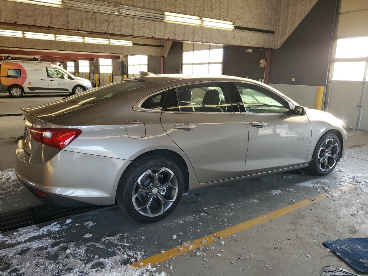 2023 Chevrolet Malibu - Image 3