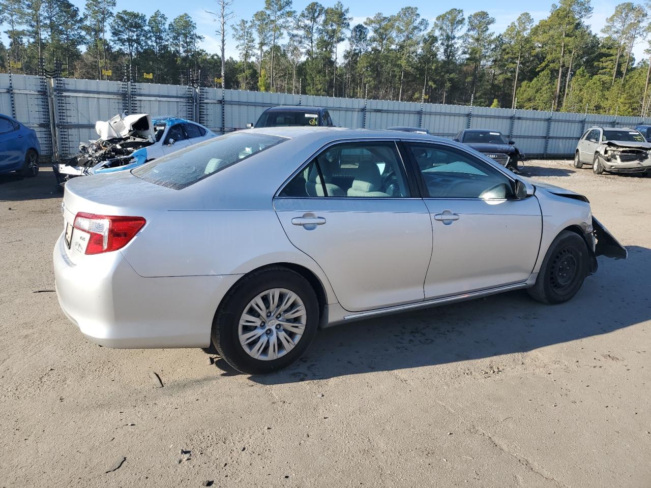 2014 Toyota Camry - Image 3