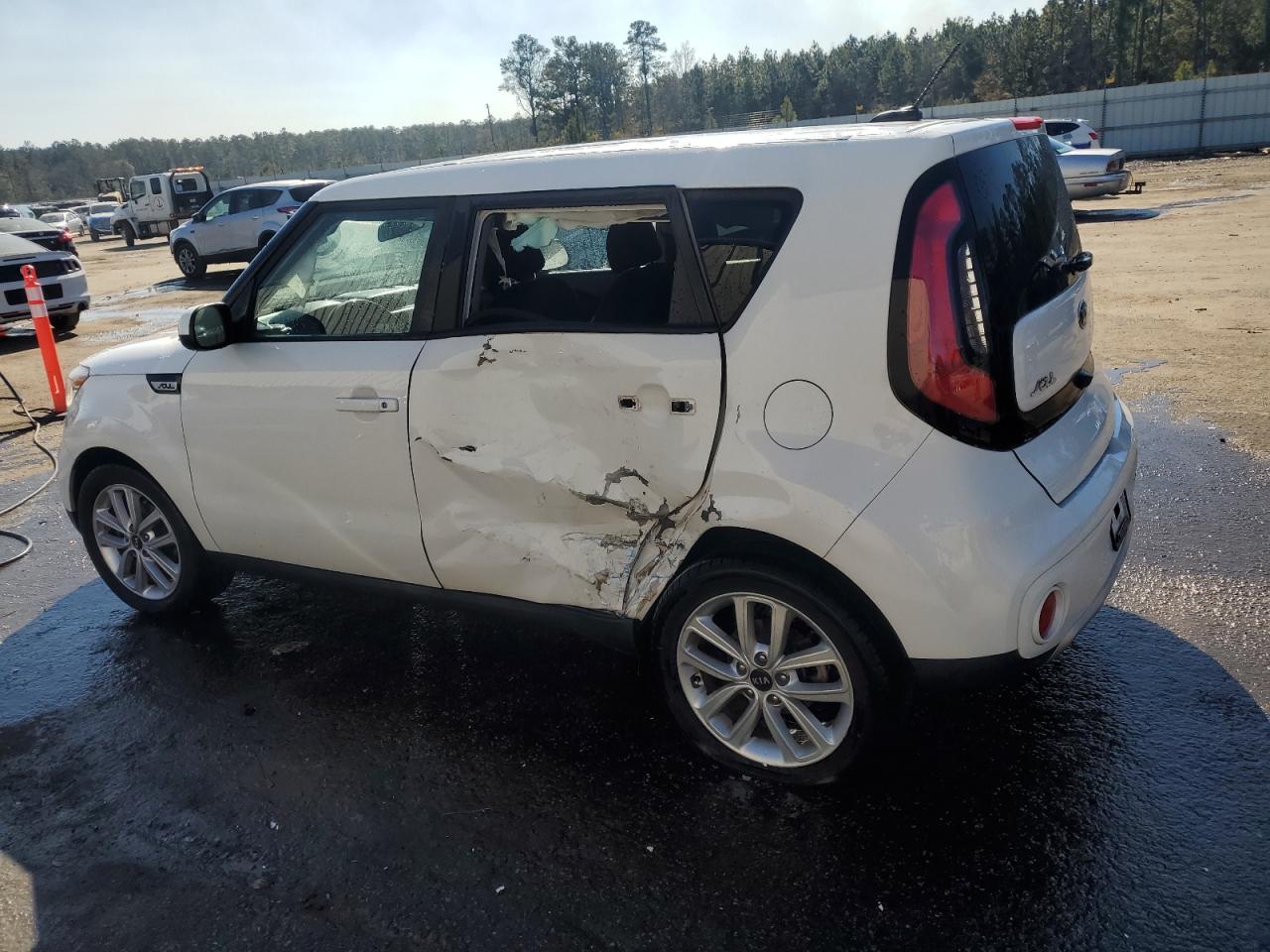 2018 Kia Soul - Image 2