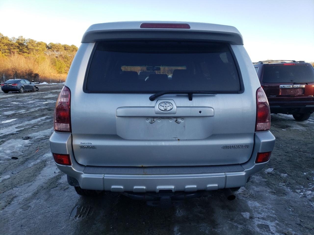 2005 Toyota 4Runner - Image 6