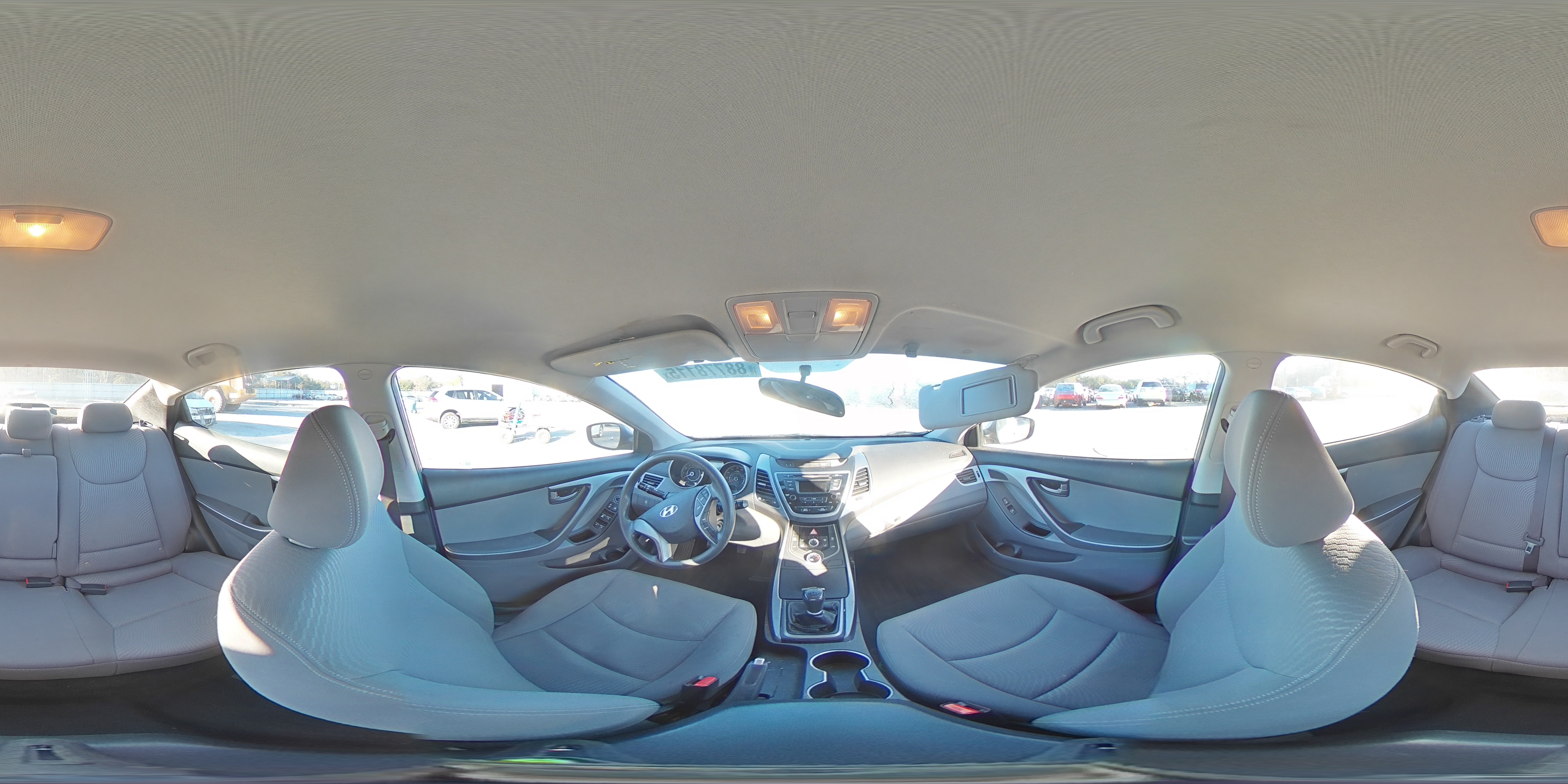 2016 Hyundai Elantra - Image 13