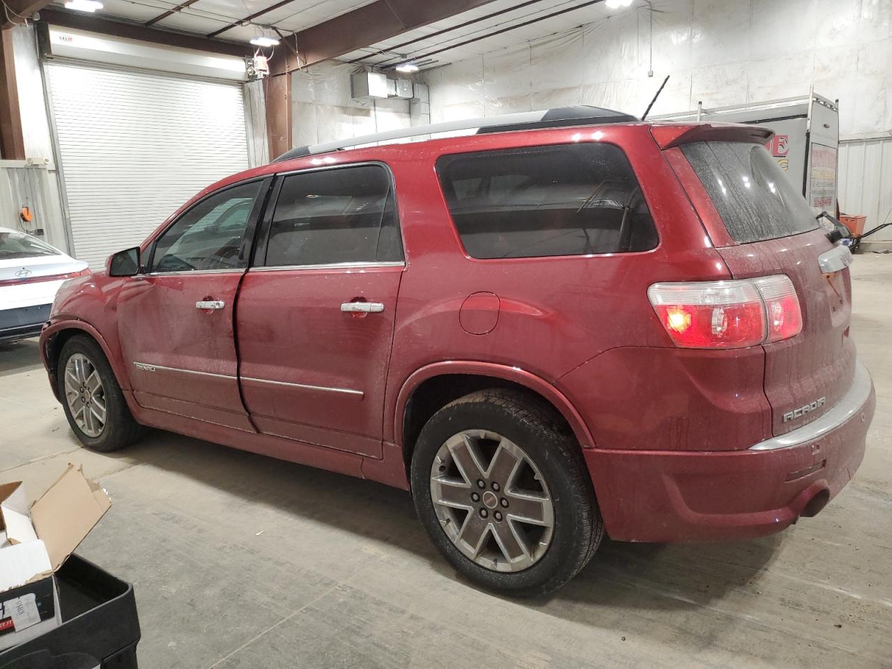 2012 GMC Acadia - Image 2