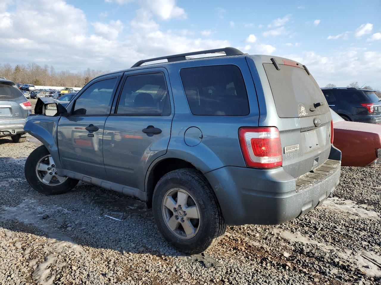 2011 Ford Escape - Image 2