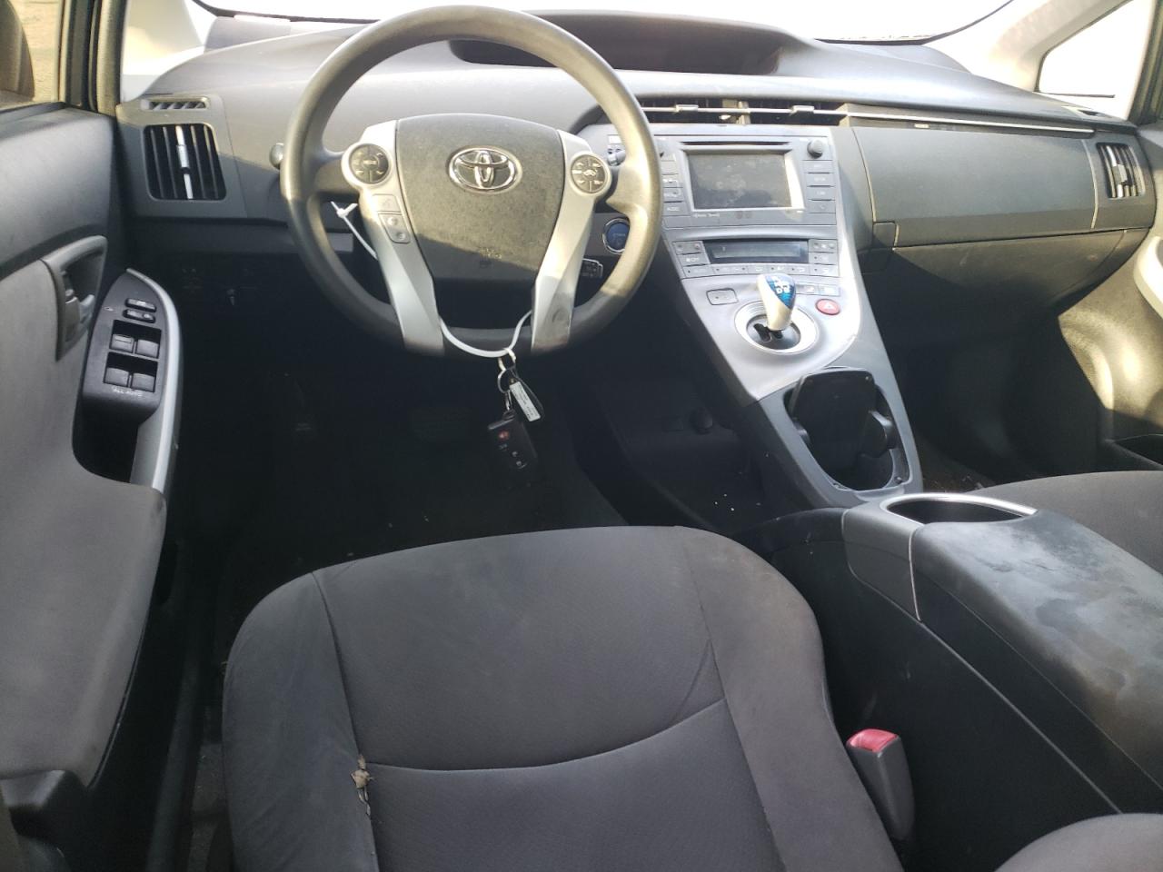 2012 Toyota Prius - Image 8