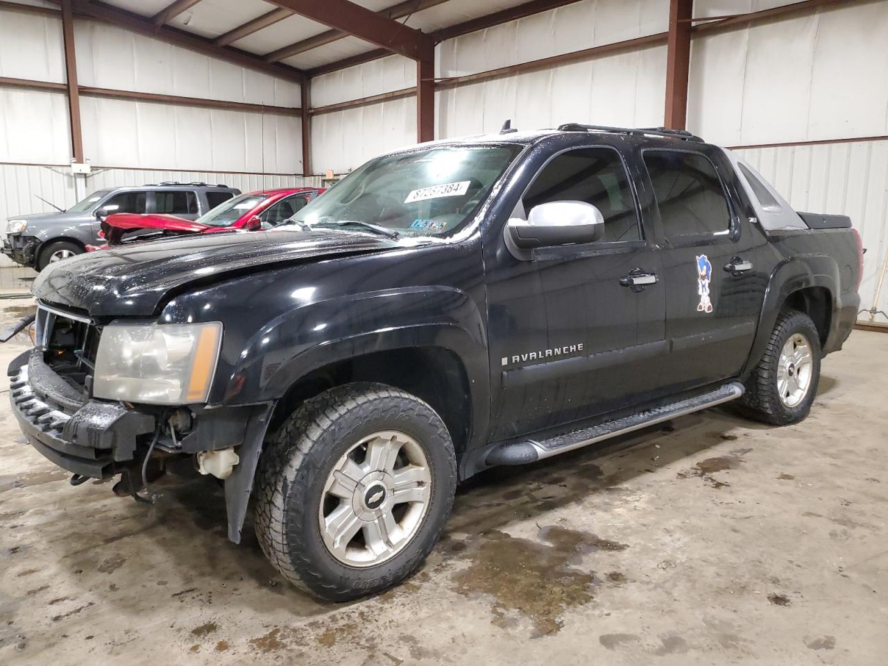 2007 Chevrolet Avalanche - Image 1