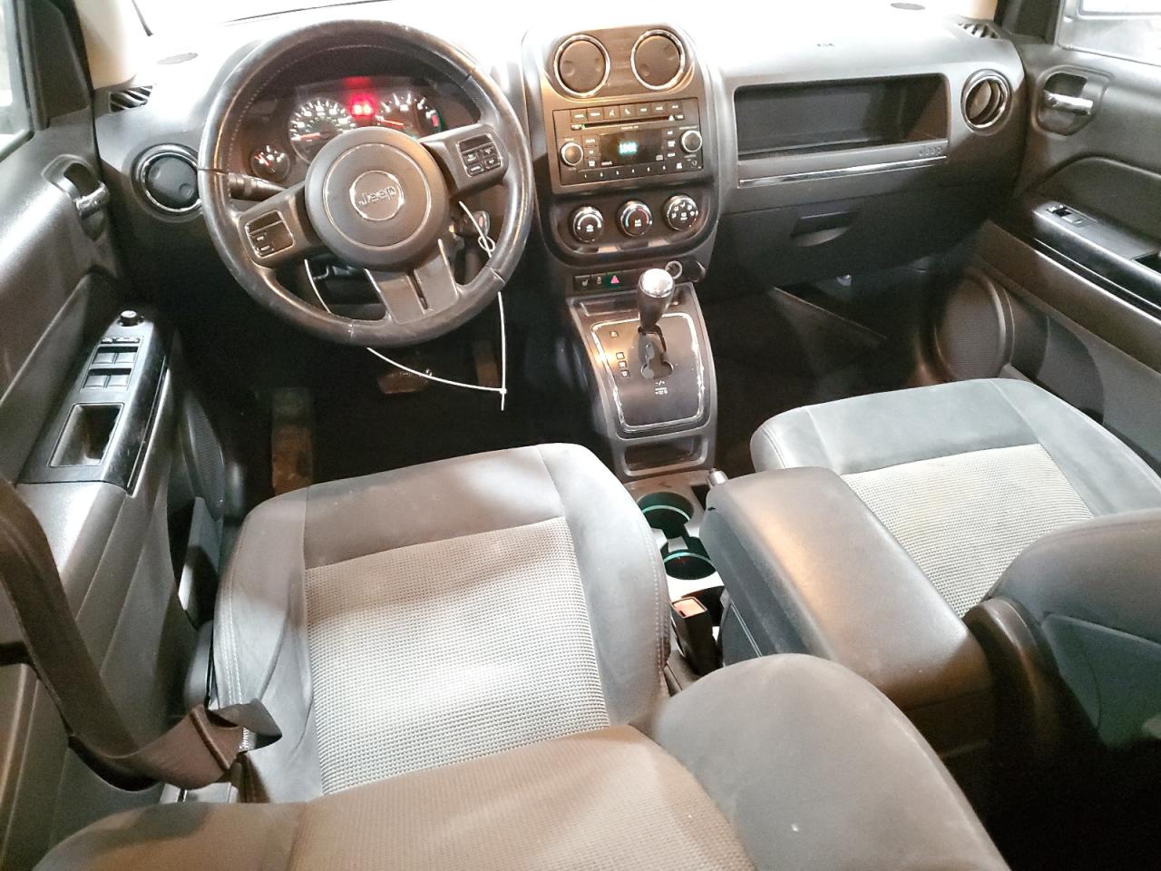 2011 Jeep Compass - Image 8