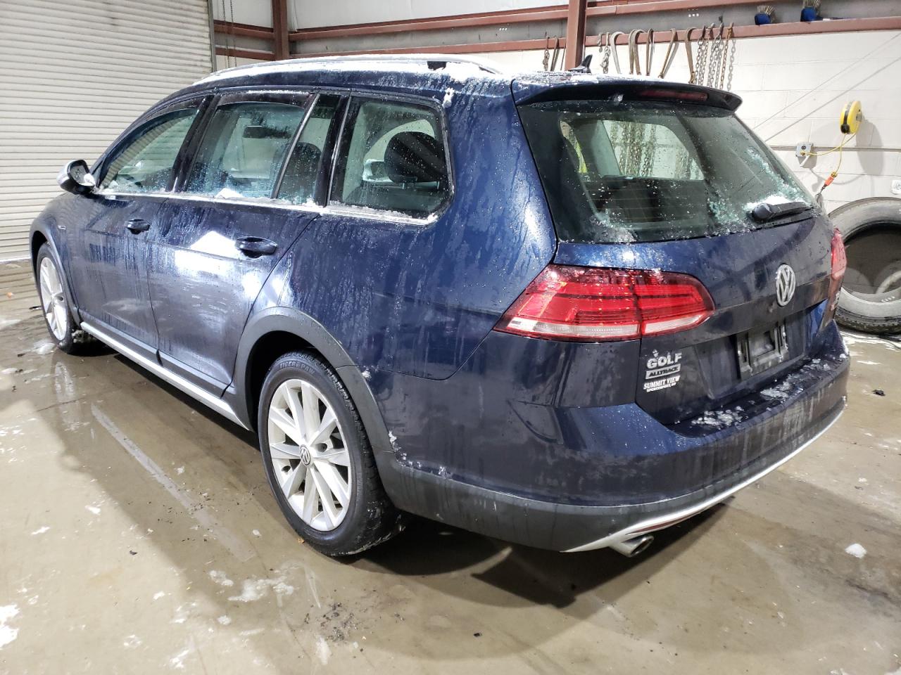 2018 Volkswagen Golf - Image 2
