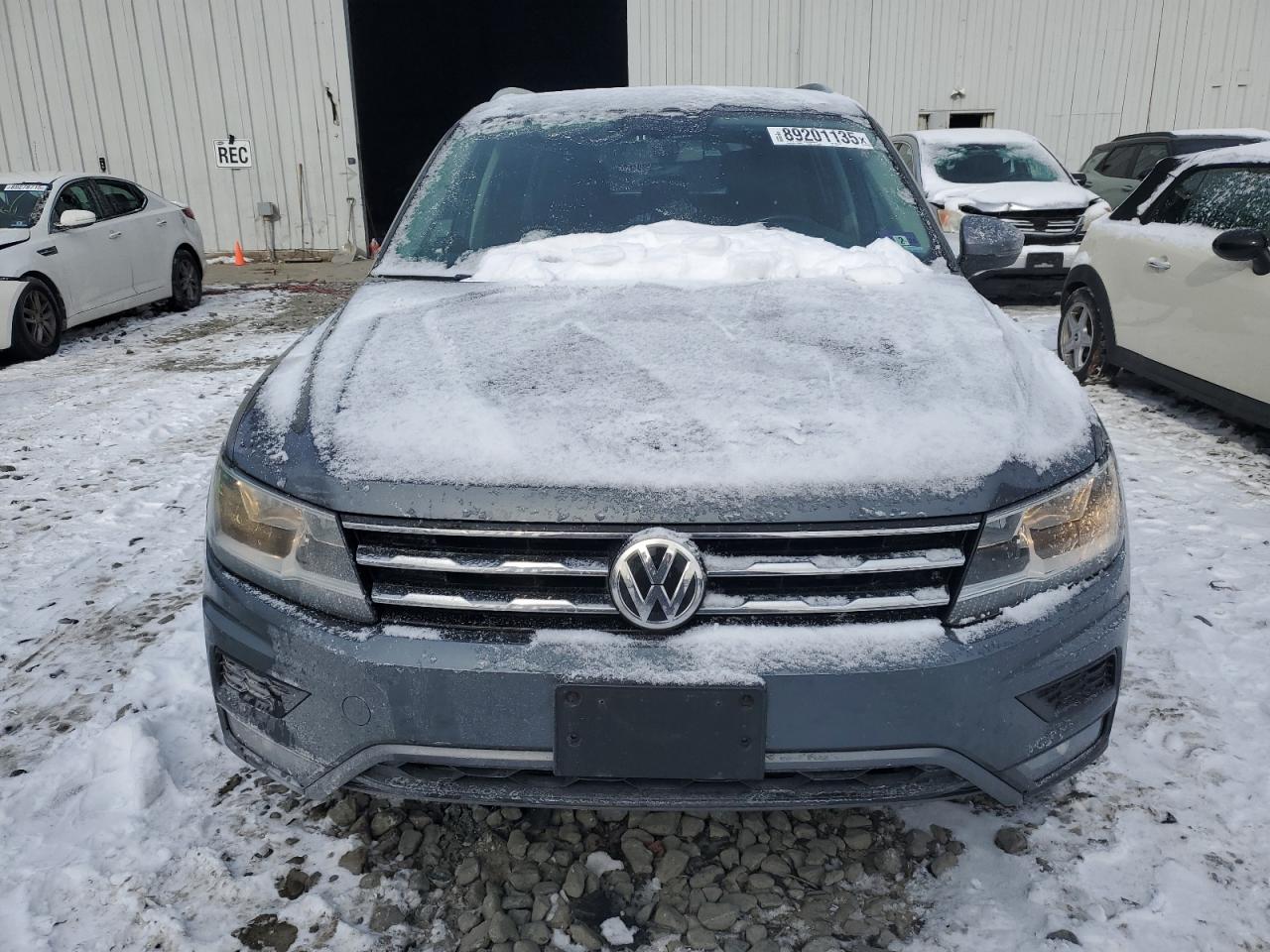 2018 Volkswagen Tiguan - Image 5