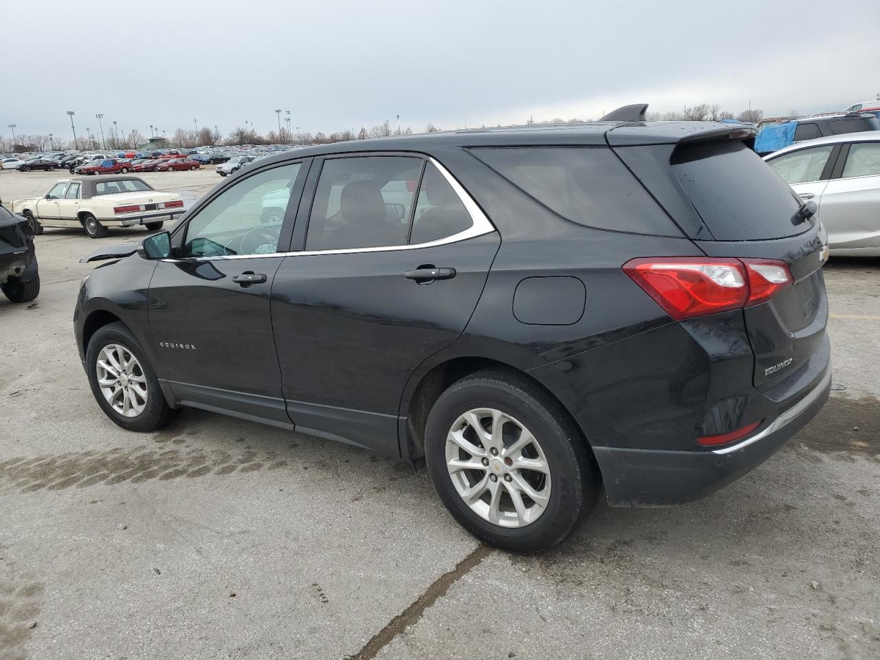 2018 Chevrolet Equinox - Image 2
