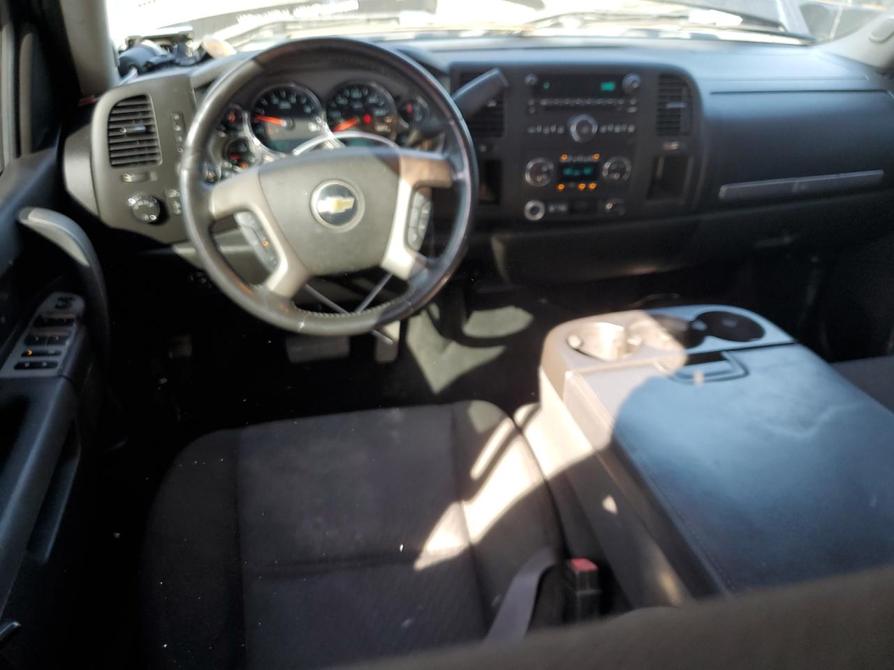 2011 Chevrolet Silverado - Image 8