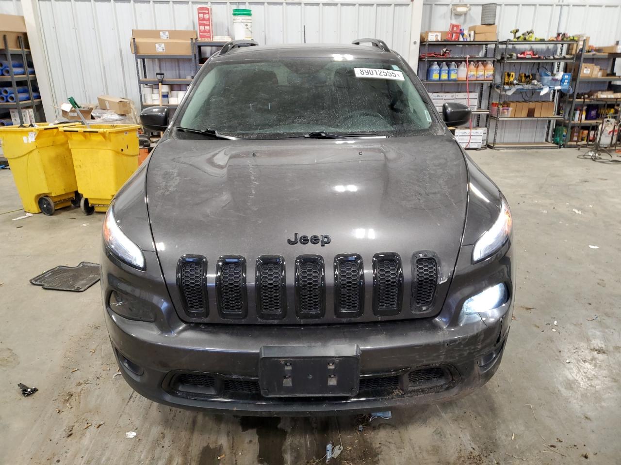 2018 Jeep Grand Cherokee - Image 5