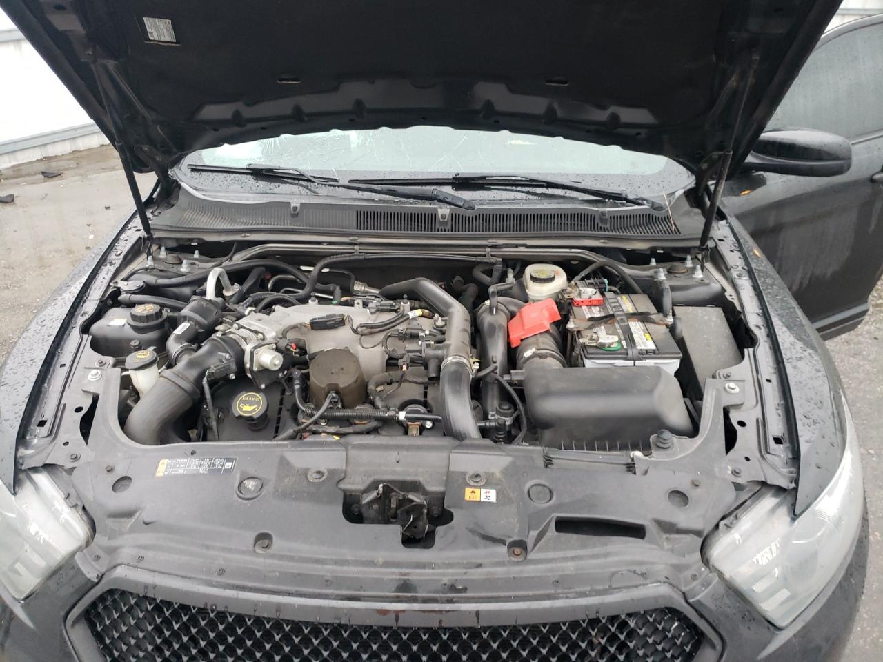 2015 Ford Taurus - Image 11