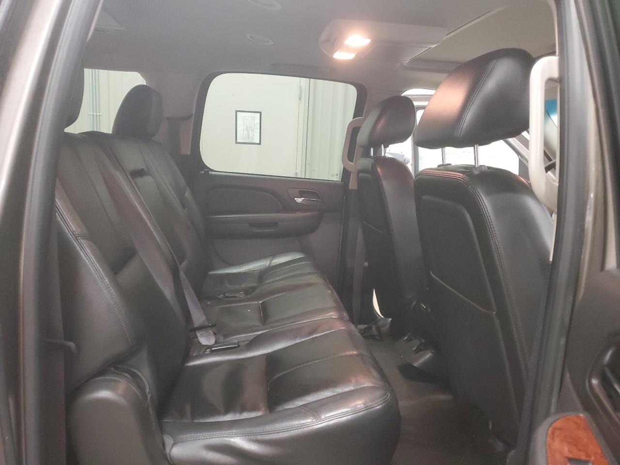 2013 Chevrolet Suburban K1500 Lt VIN: 1GNSKJE72DR236026 Lot: 86153104