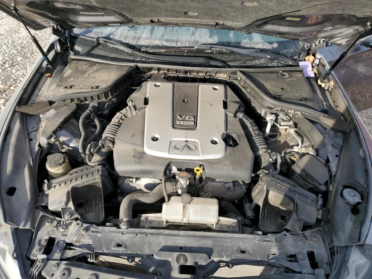 2015 Infiniti Q50 - Image 11
