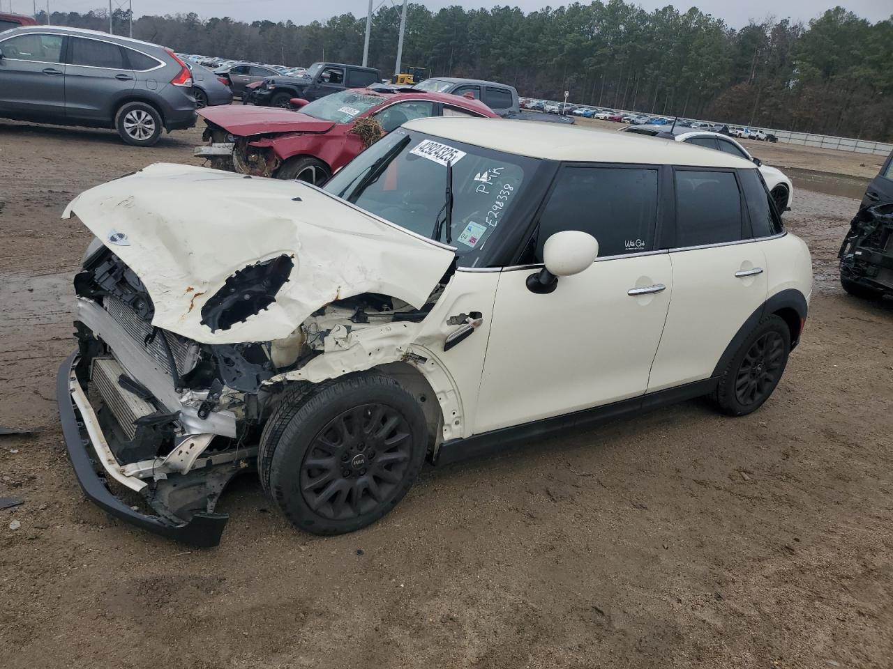2018 MINI Cooper - Image 1