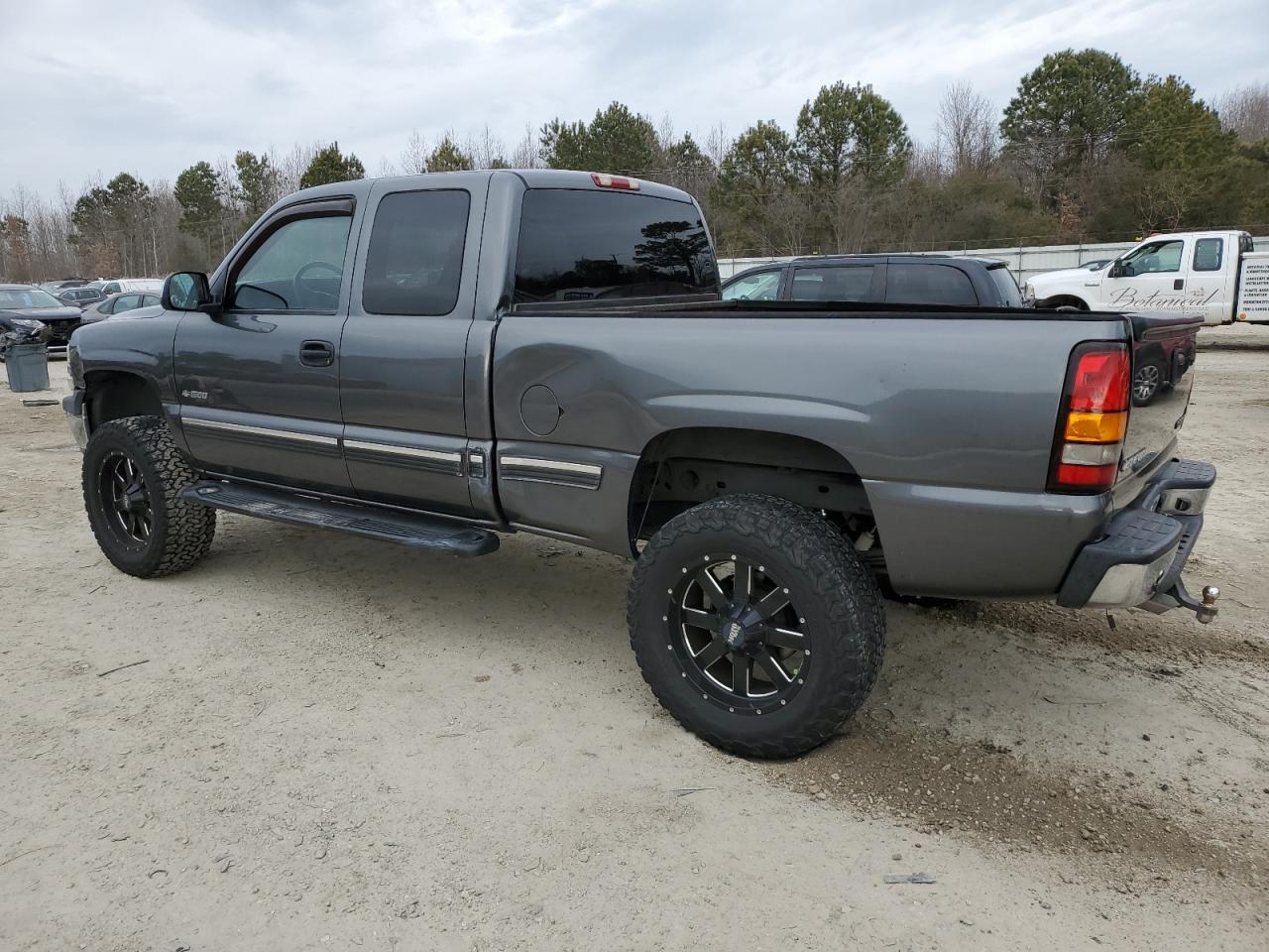 2002 Chevrolet Silverado - Image 2