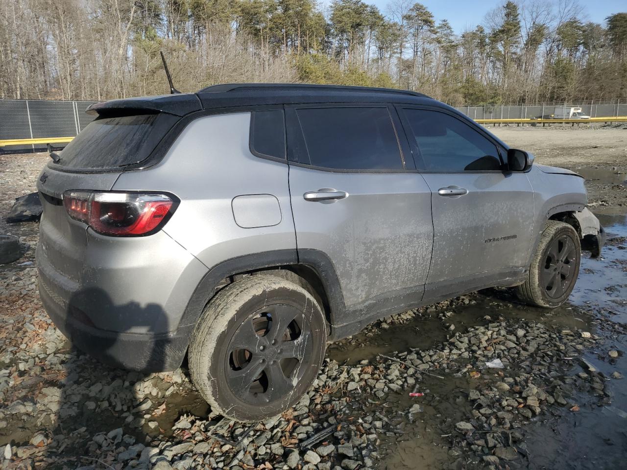 2018 Jeep Compass - Image 3