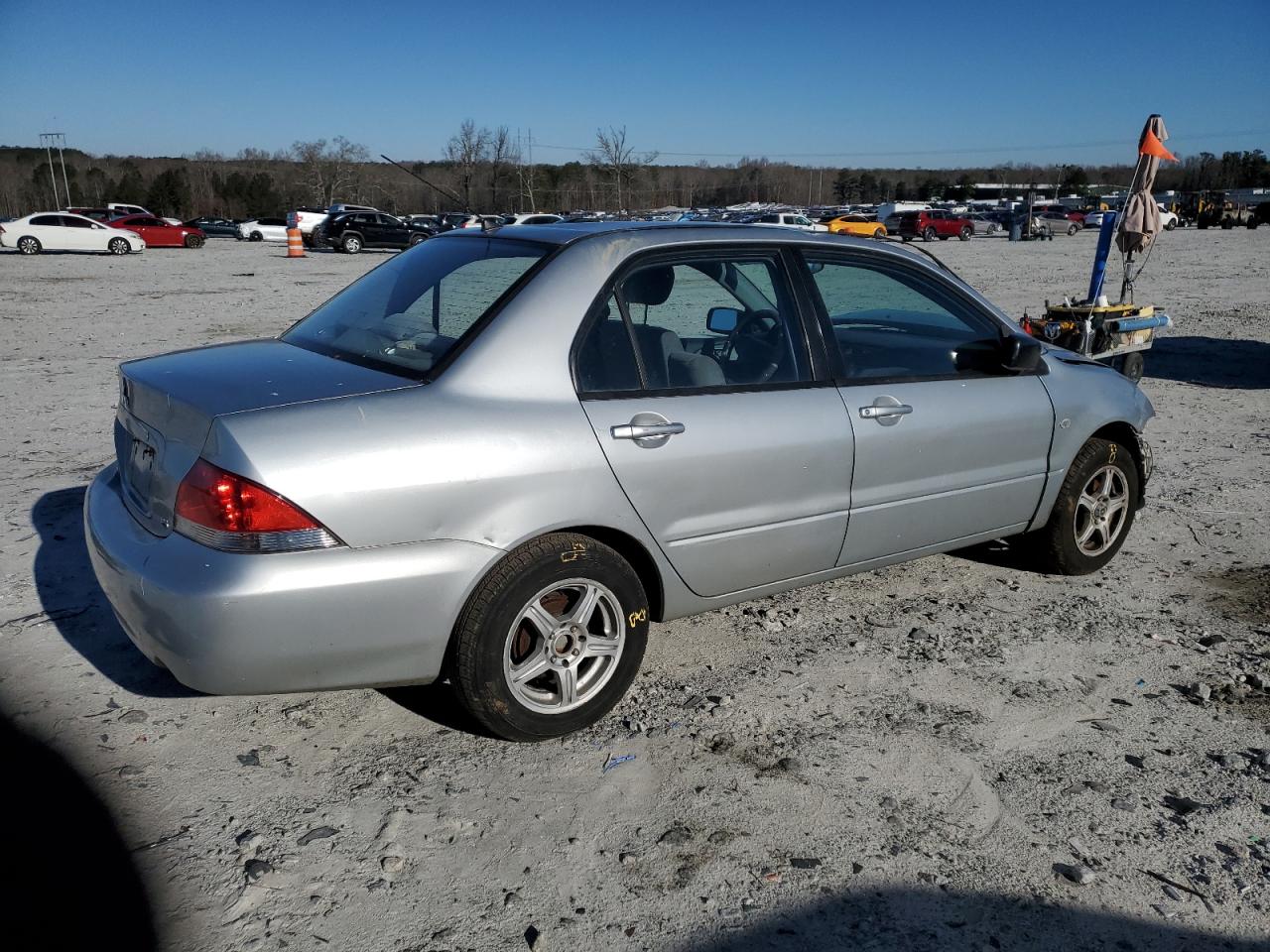 2004 Mitsubishi Lancer - Image 3