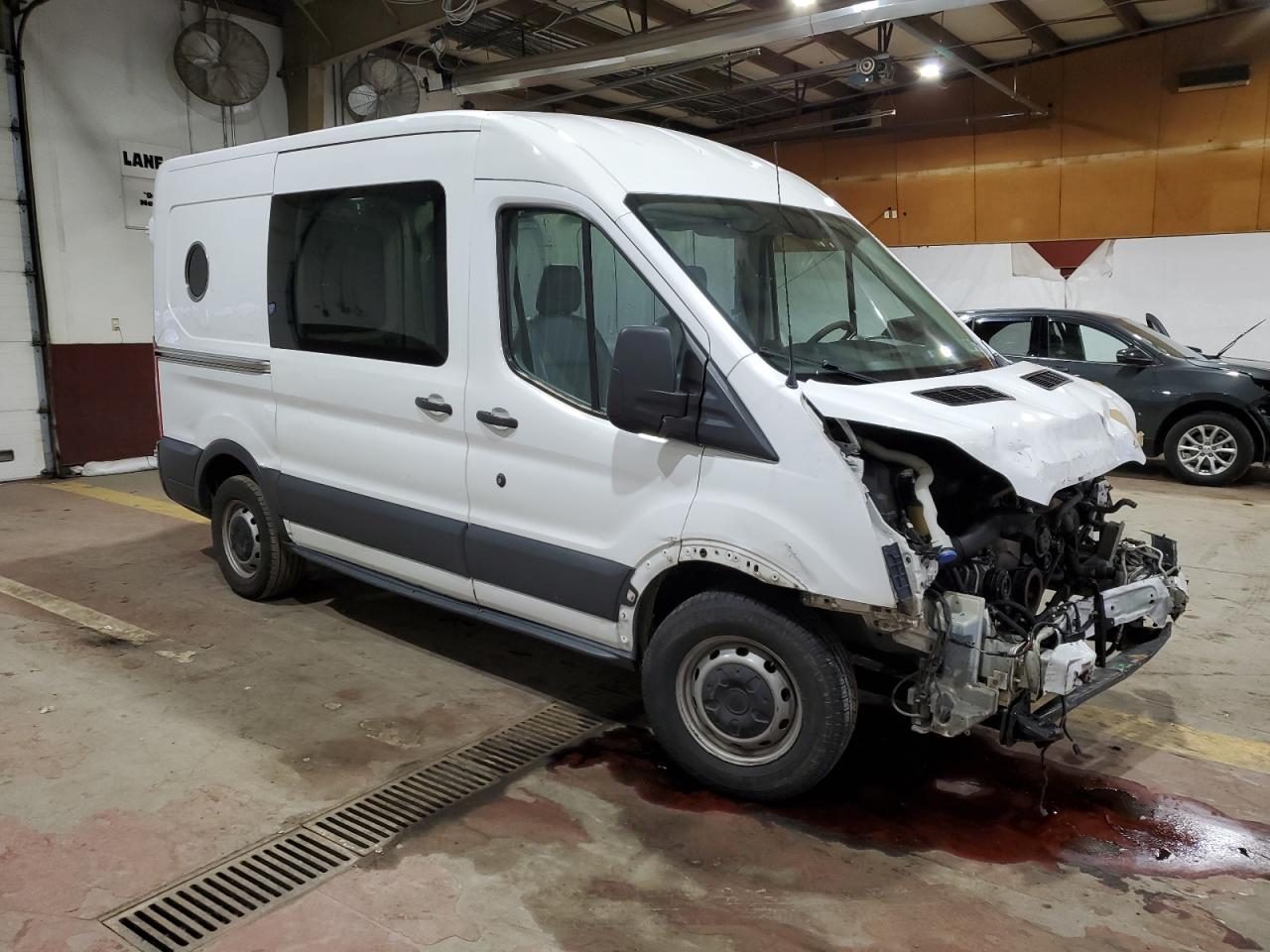 VIN 1FTYE1CM4JKA20976 2018 FORD TRANSIT no.4