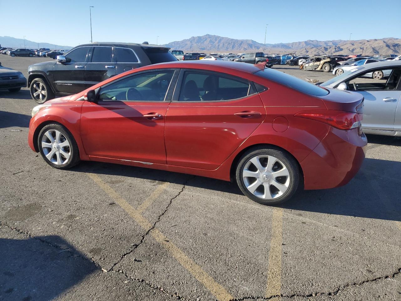 2011 Hyundai Elantra - Image 2