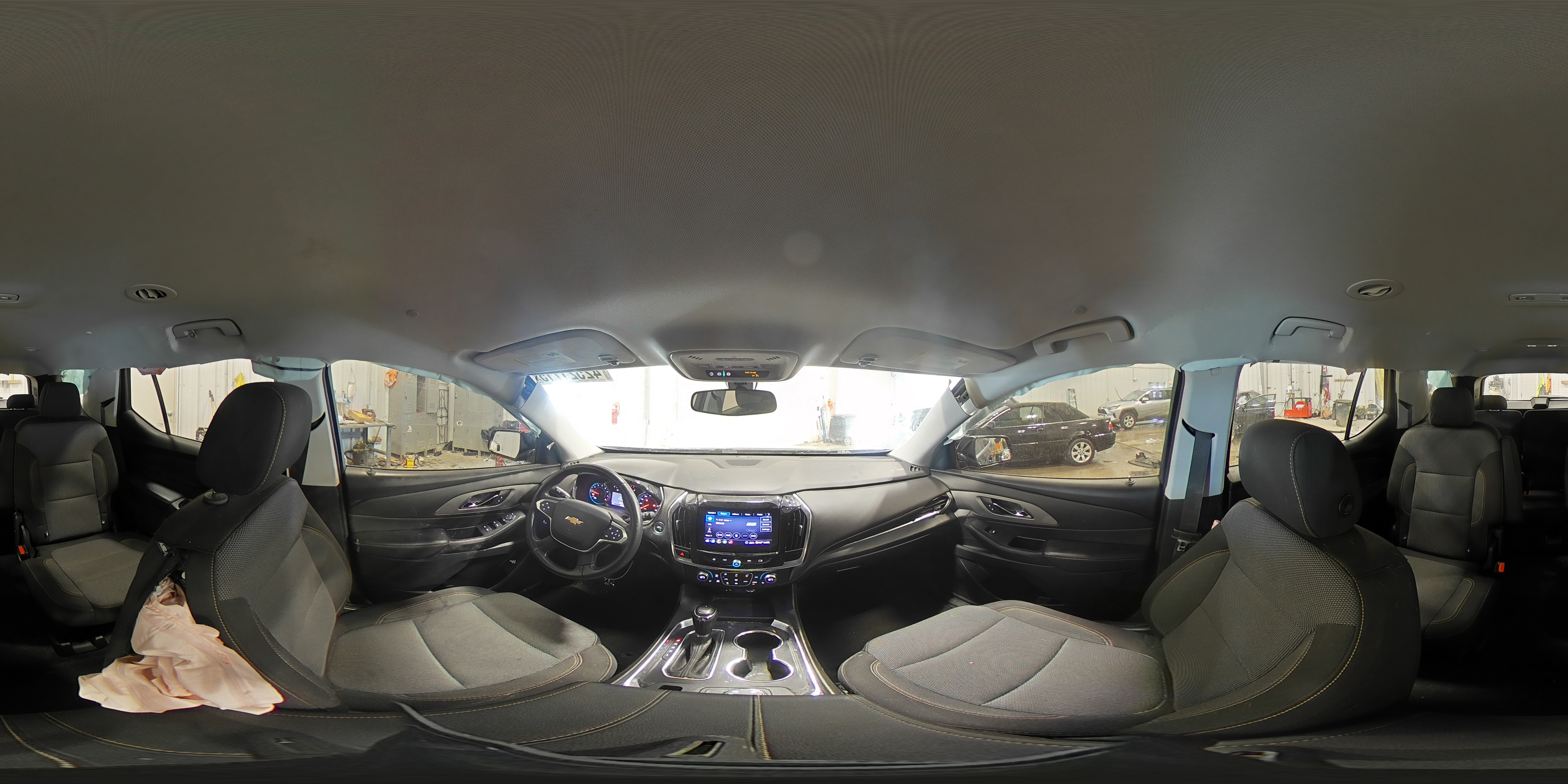 2020 Chevrolet Traverse - Image 15