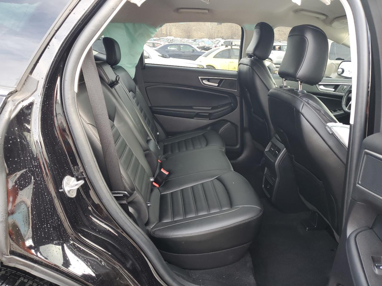 2021 Ford Edge - Image 11