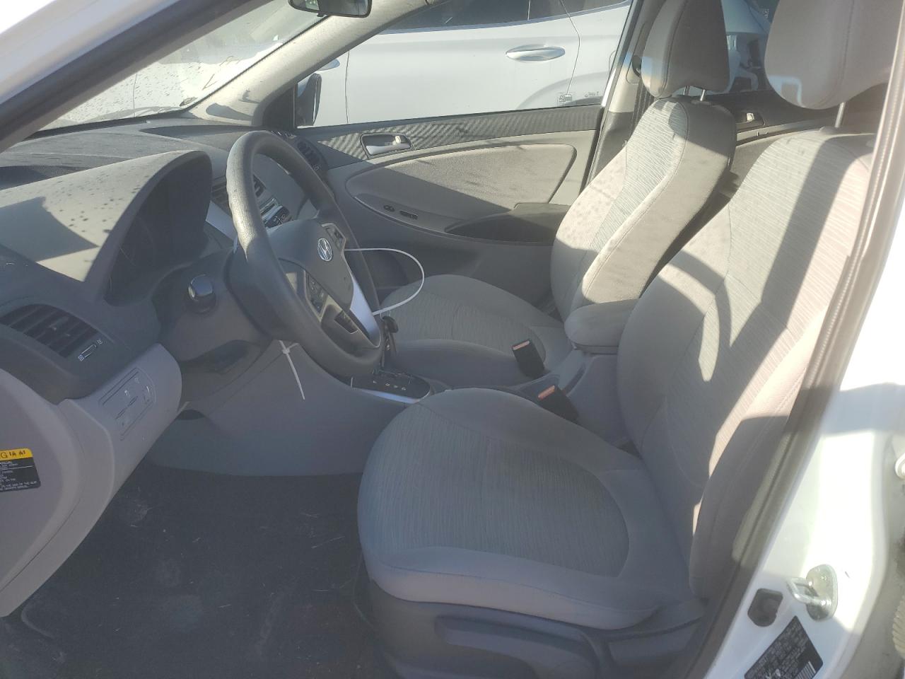2016 Hyundai Accent - Image 7