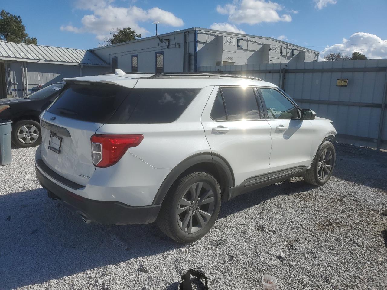2021 Ford Explorer - Image 3