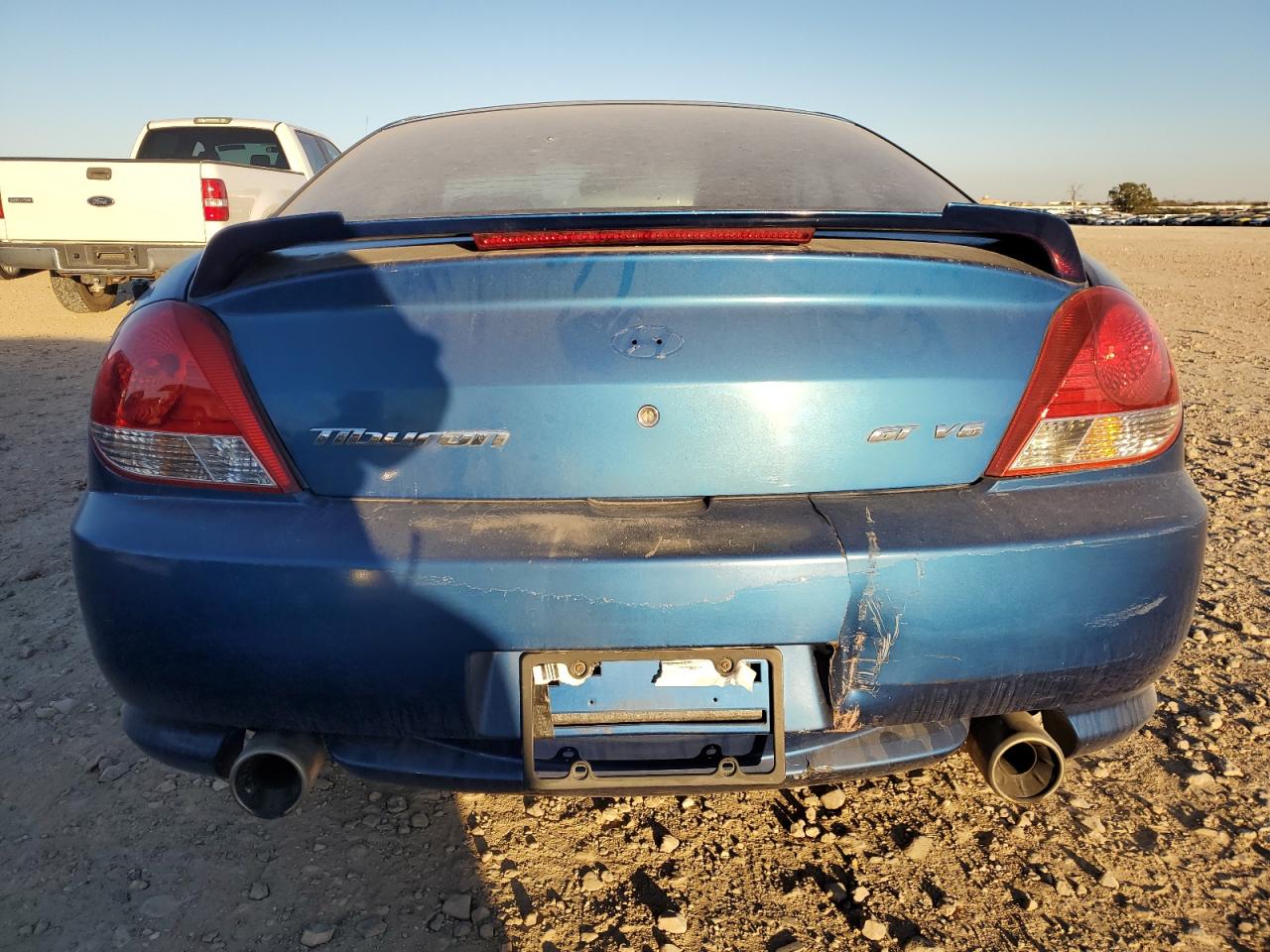 2005 Hyundai Tiburon - Image 6