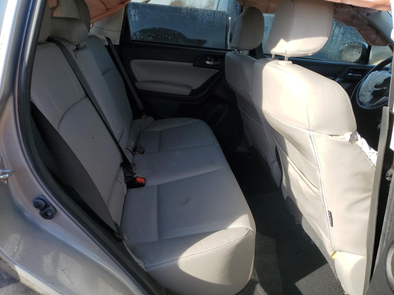 2015 Subaru Forester - Image 11