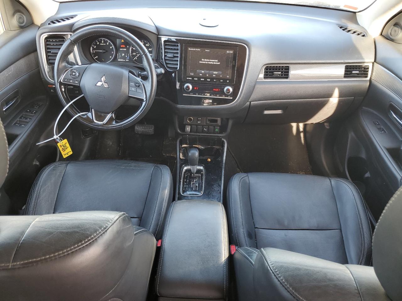 2020 Mitsubishi Outlander - Image 8