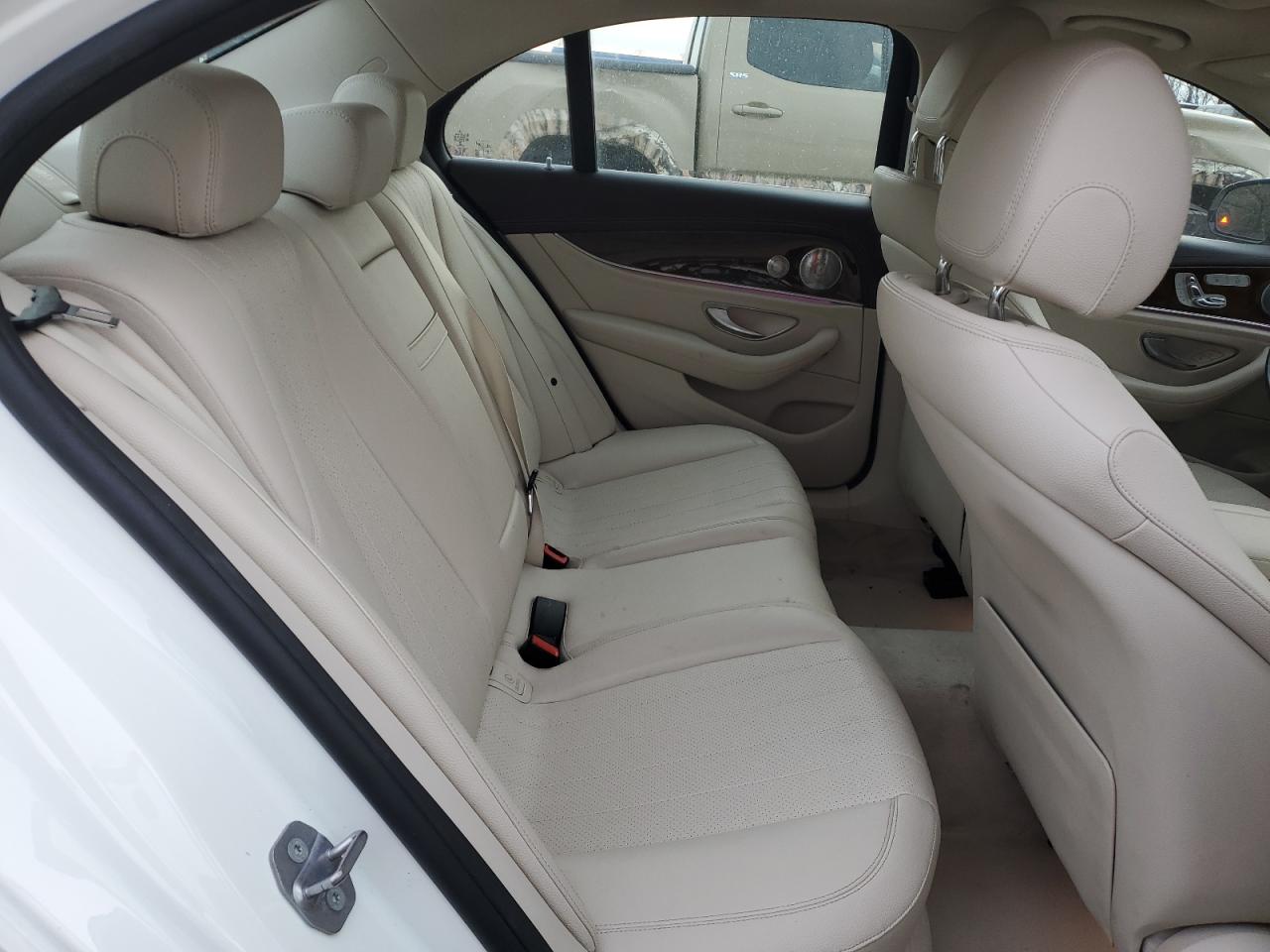 2017 Mercedes-Benz E-klasse - Image 11