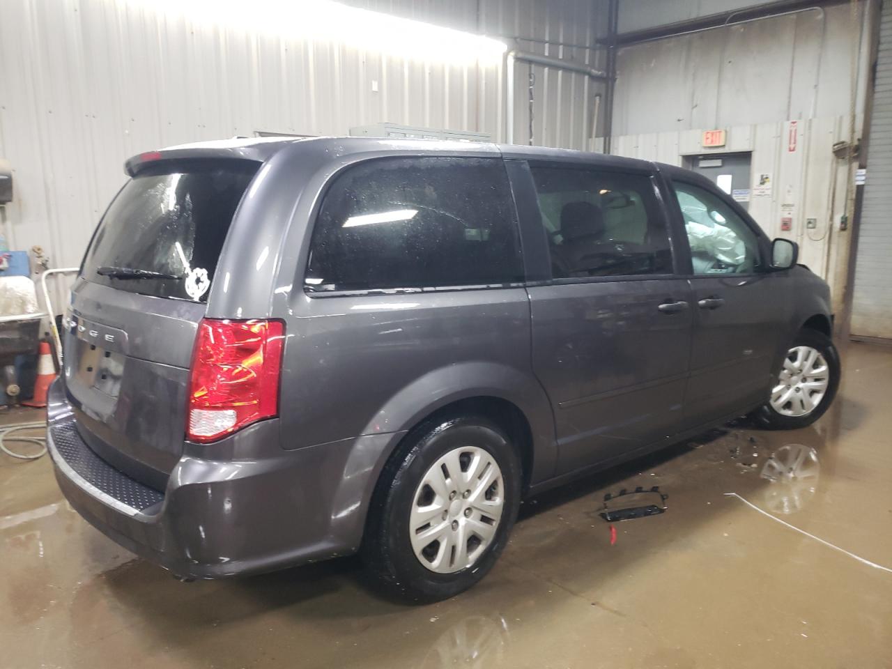 2017 Dodge Caravan - Image 3