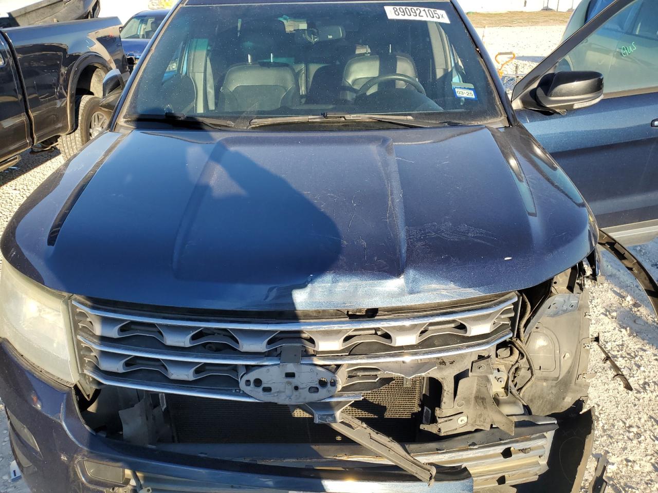 2016 Ford Explorer - Image 12