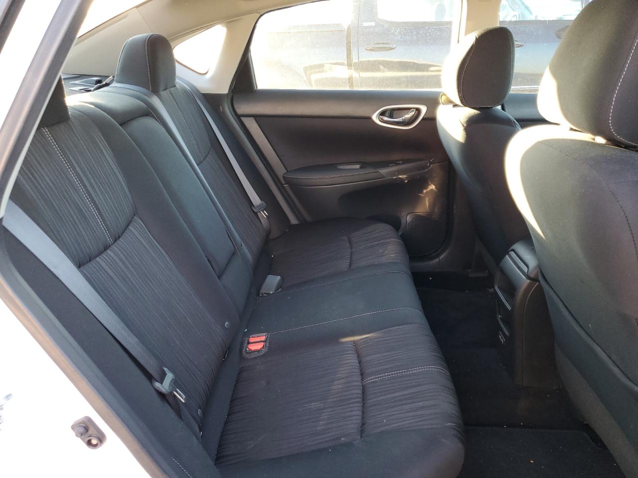 2018 Nissan Sentra - Image 10