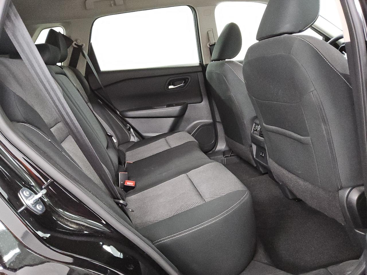 2024 Nissan Rogue - Image 11