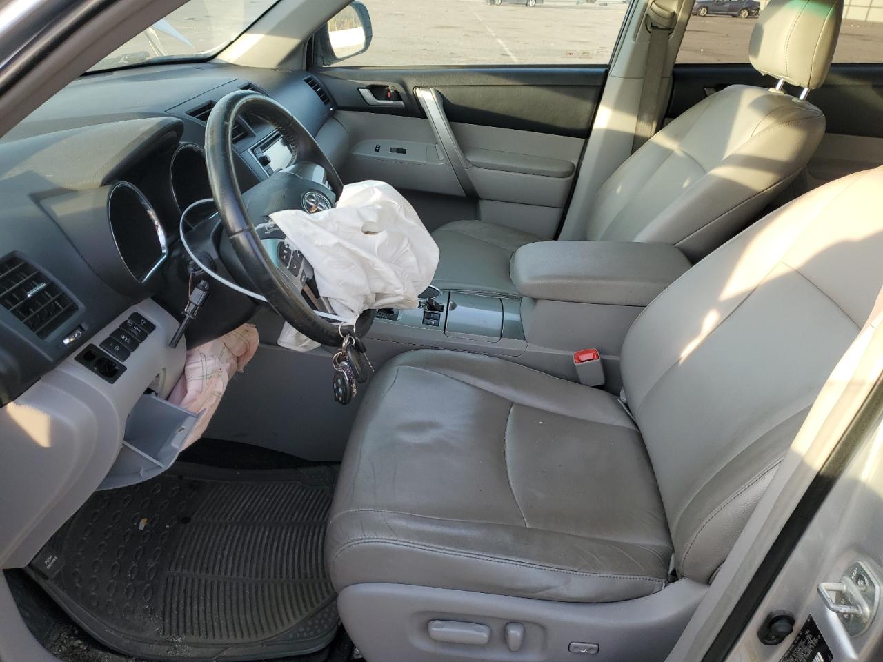 2013 Toyota Highlander - Image 7