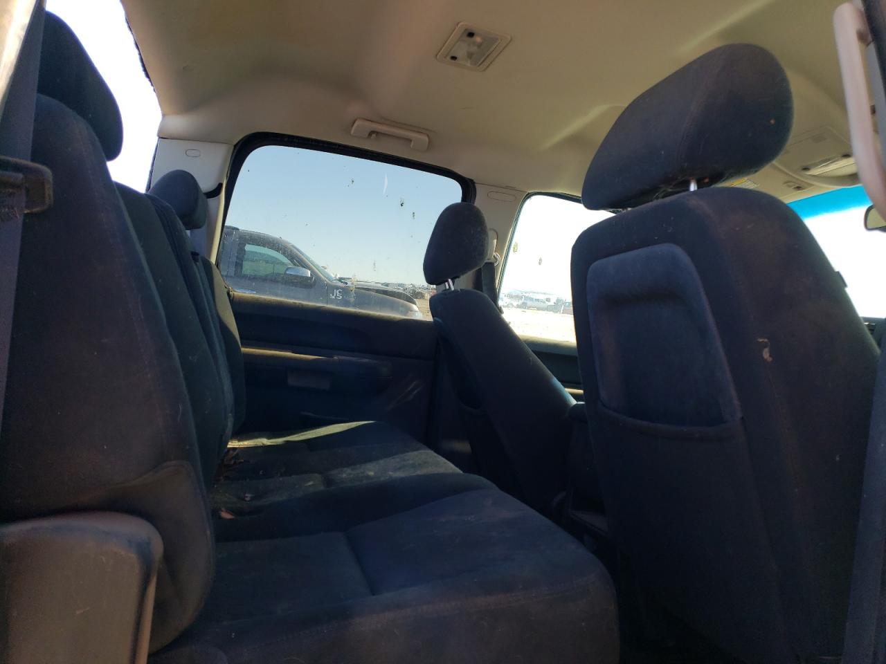 2012 Chevrolet Silverado - Image 10