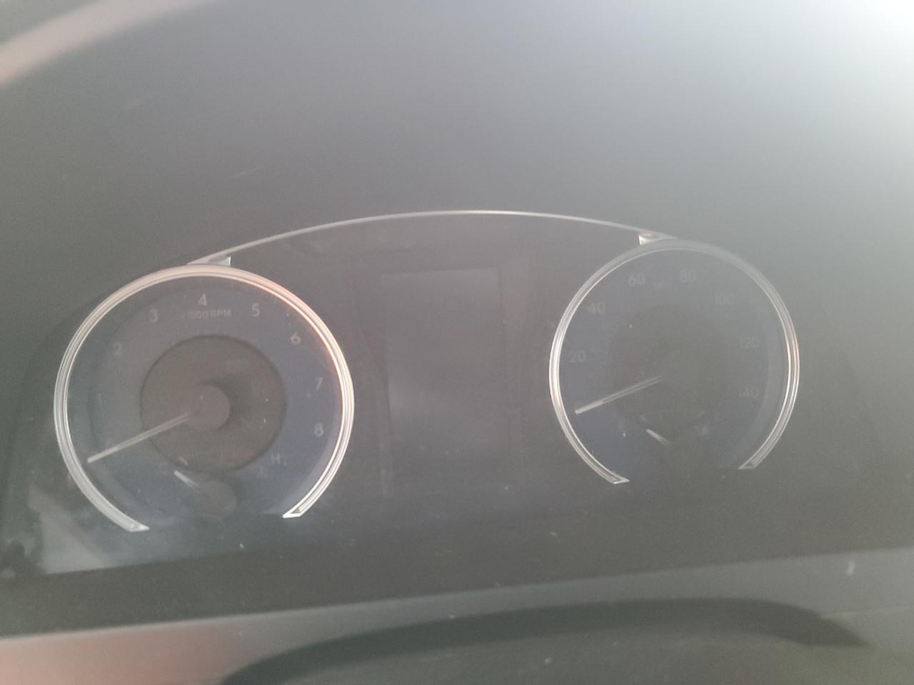 2016 Toyota Camry - Image 9