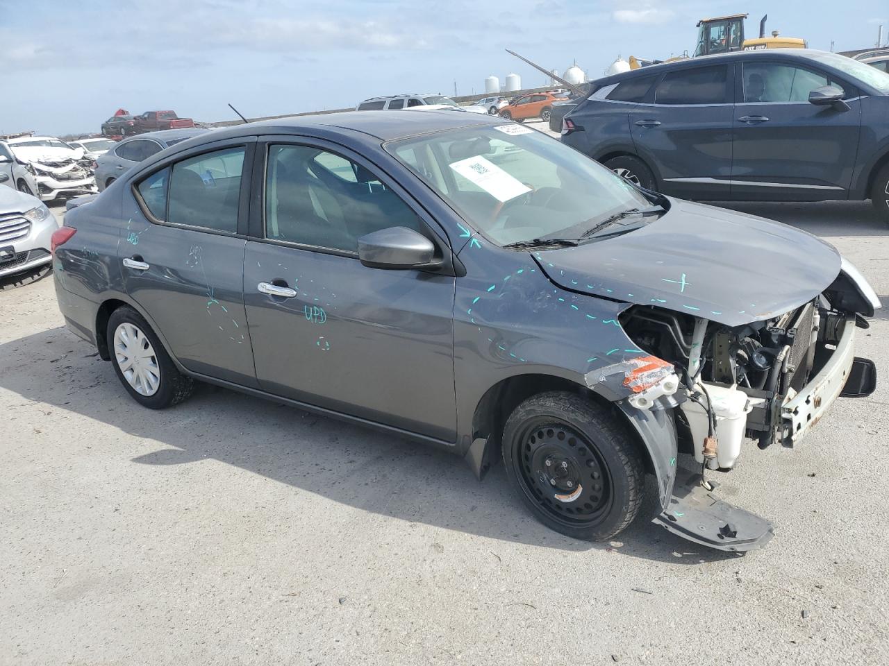 2019 Nissan Versa - Image 4