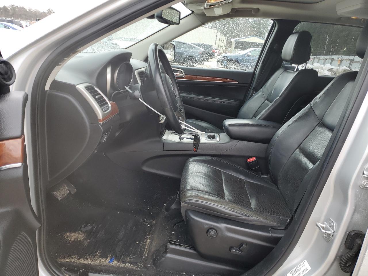 2013 Jeep Grand Cherokee - Image 7