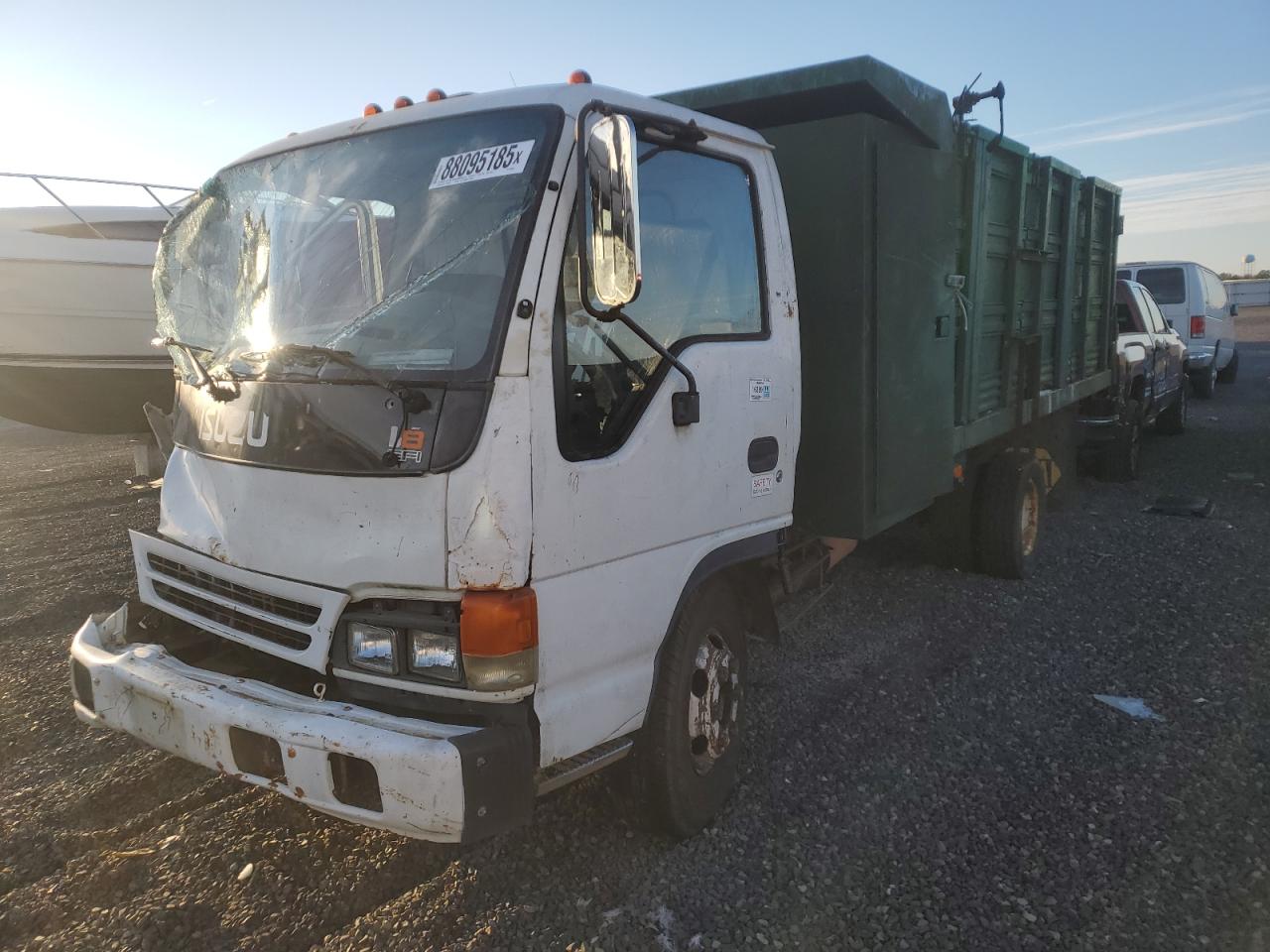 1999 Isuzu Npr for Sale in Fredericksburg, VA - Front End