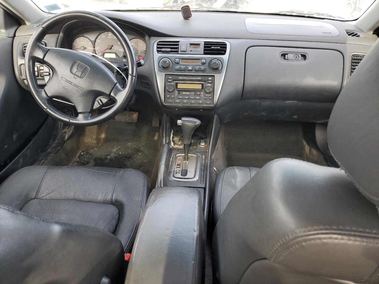 2002 Honda Accord - Image 8