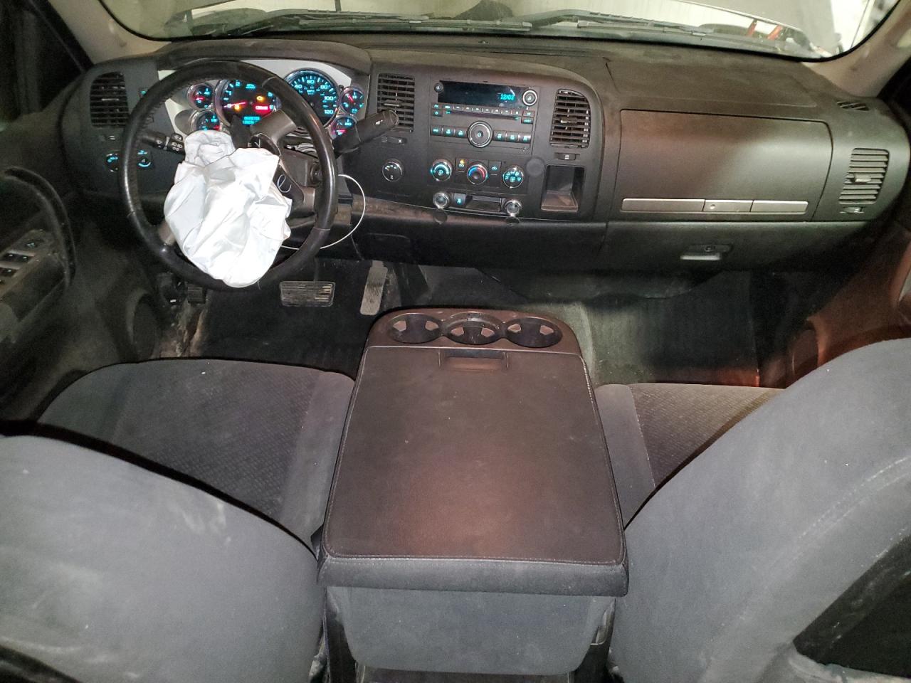 2008 Chevrolet Silverado - Image 8