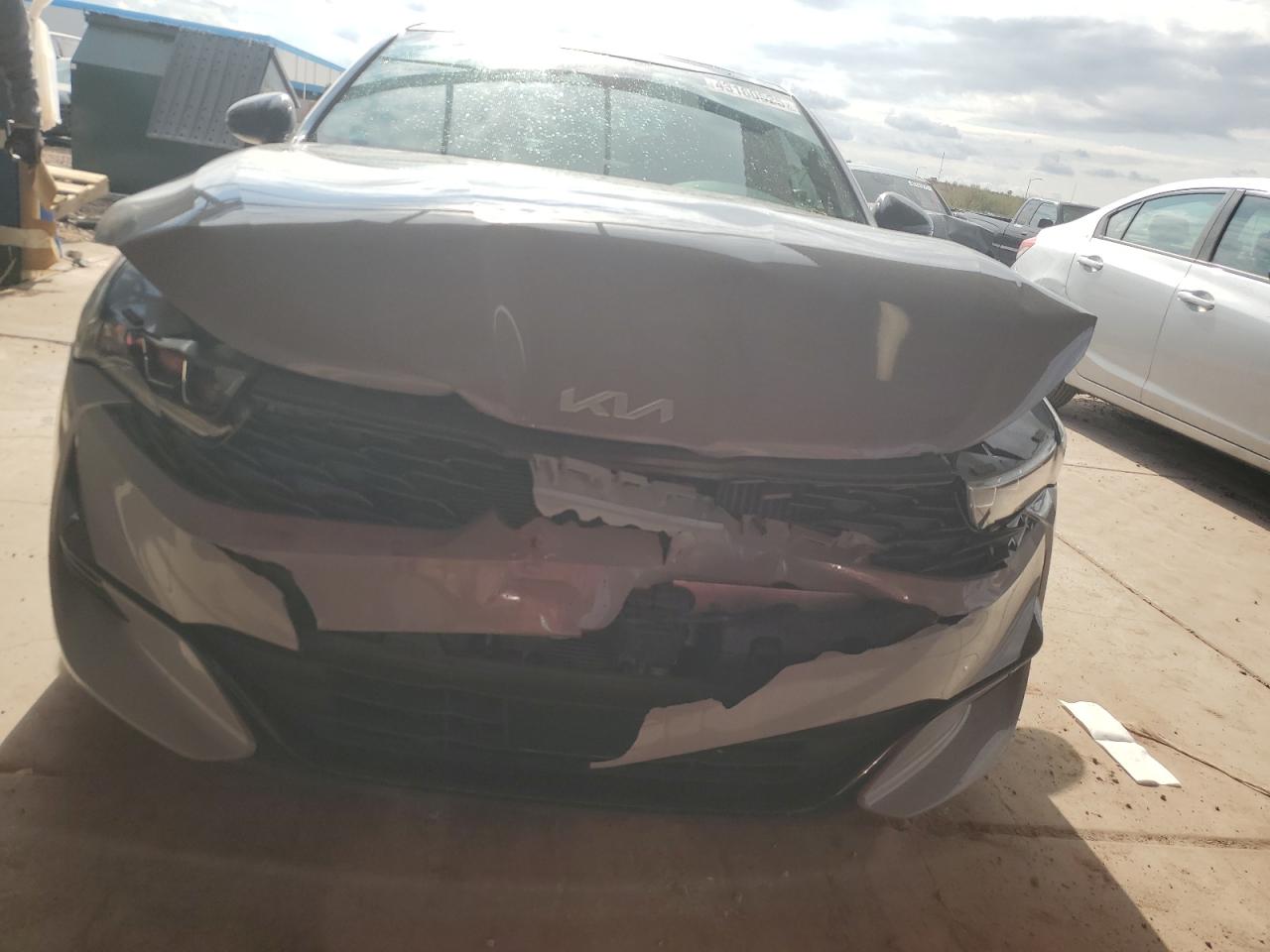 2022 Kia K5 - Image 5