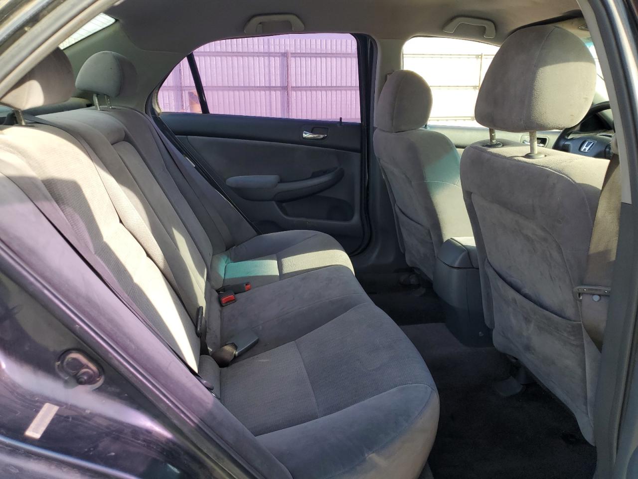 2004 Honda Accord - Image 10