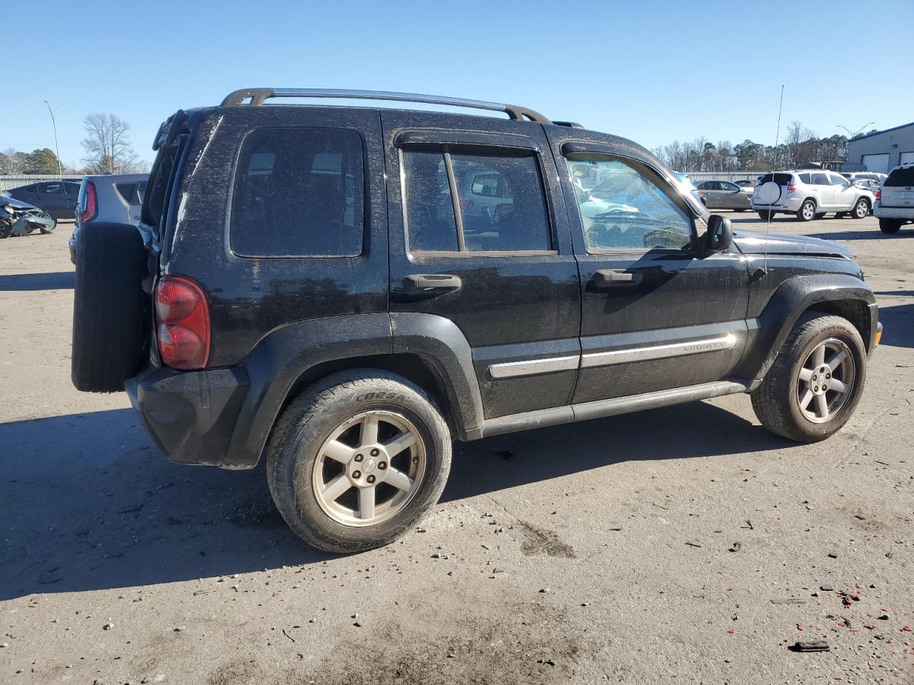 2006 Jeep Liberty (North America) - Image 3